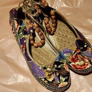 Elegant Floral Women's Flats